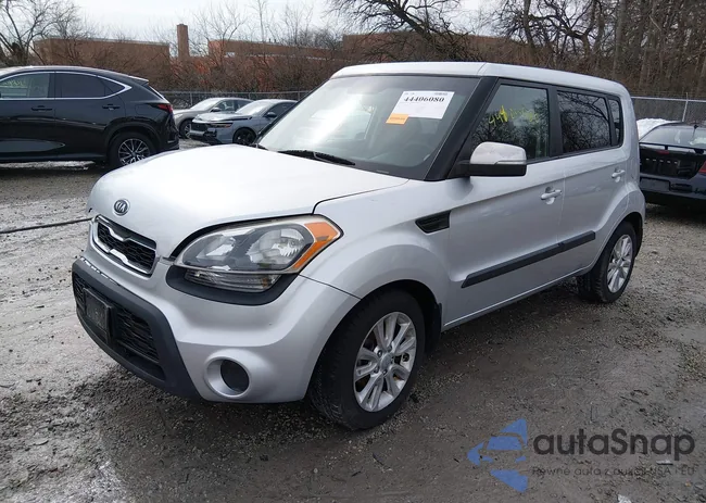 KNDJT2A63C7397872: 44406080