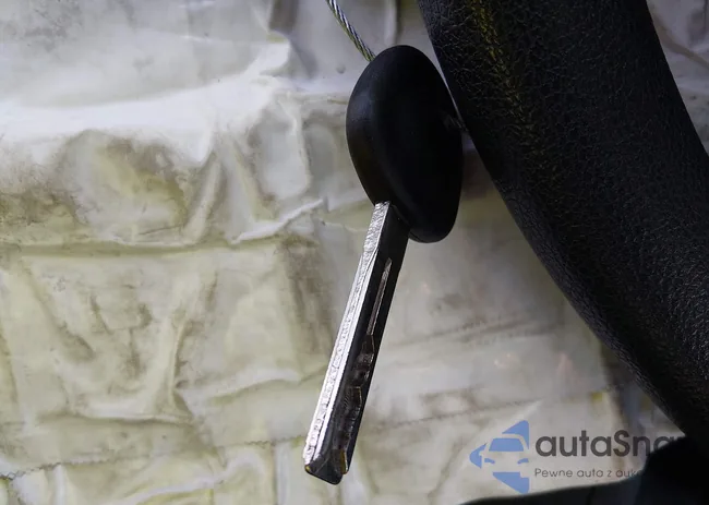 KNDPMCAC2L7689936: 44406118