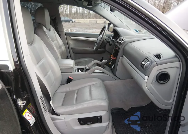 WP1AA29PX8LA12792: 44406229