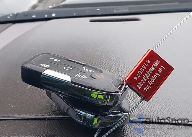 1GNSCBKC6GR421768: 44406349