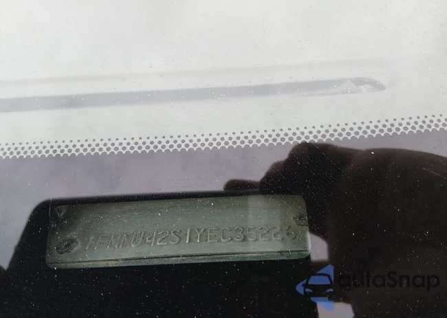 1FMNU42S1YEC35226: 44406363