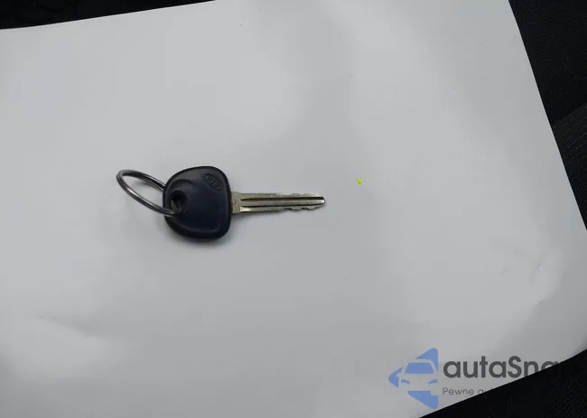 KNDPBCA24B7142226: 44405486