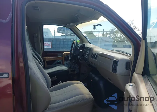 1GNFG15R6W1036174: 44405677