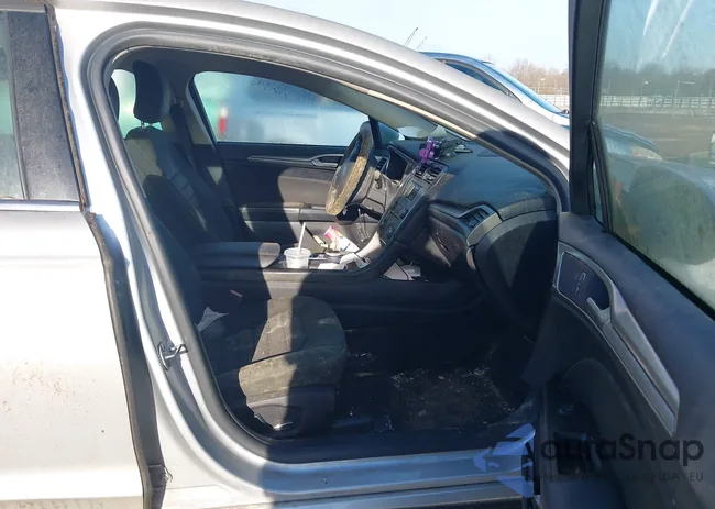 3FA6P0LU2HR315047: 44406879