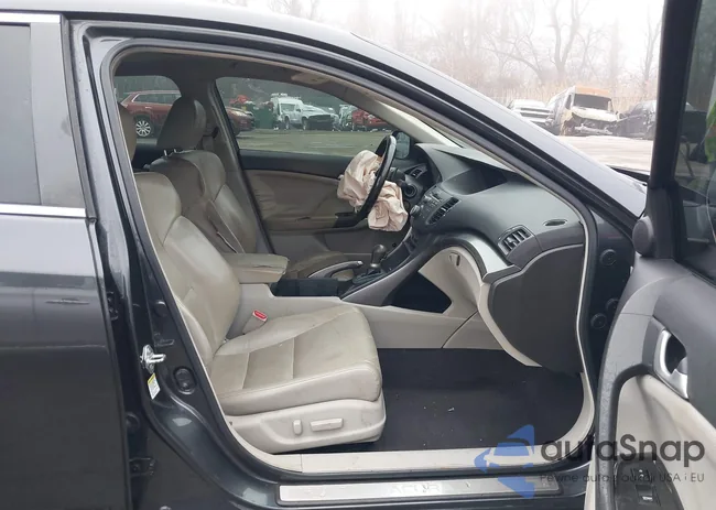 JH4CU2F69BC012625: 44406913