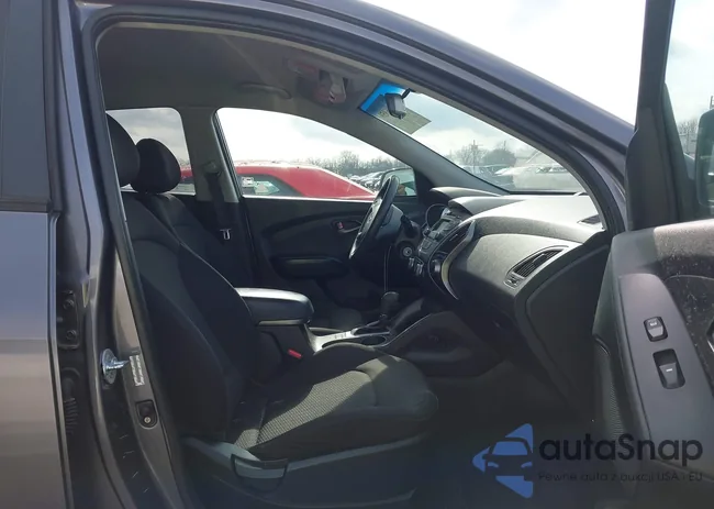 KM8JTCAF3EU940854: 44406959