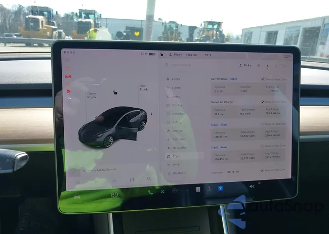 5YJ3E1EB3KF469280: 44407009