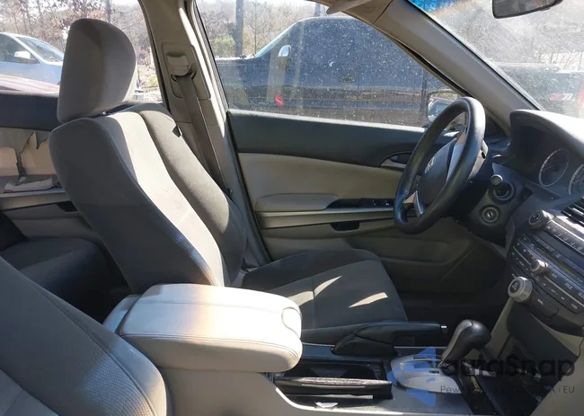 1HGCP36748A022847: 44407023