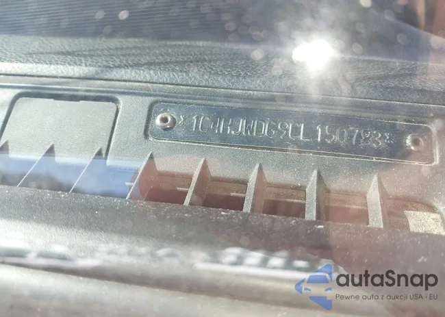 1C4HJWDG9CL150783: 44407029