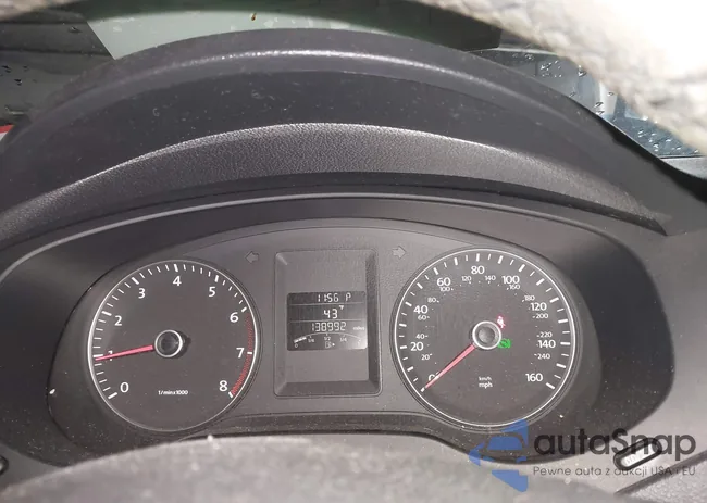 3VWDP7AJ8CM323823: 44407040