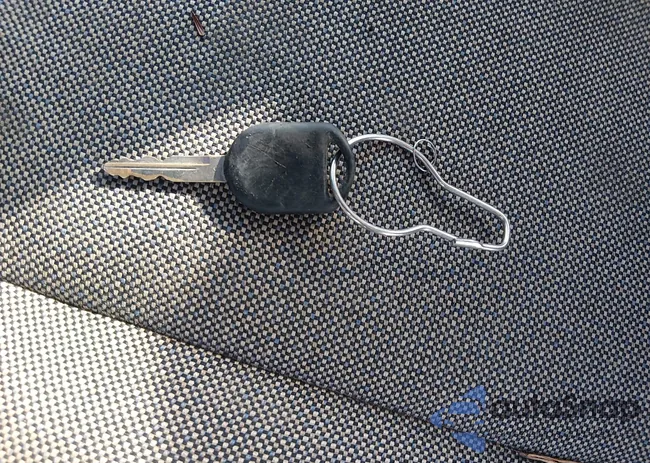 1FTYR10D42PB26941: 44407194