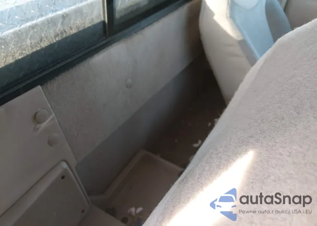 1FTYR10D42PB26941: 44407194