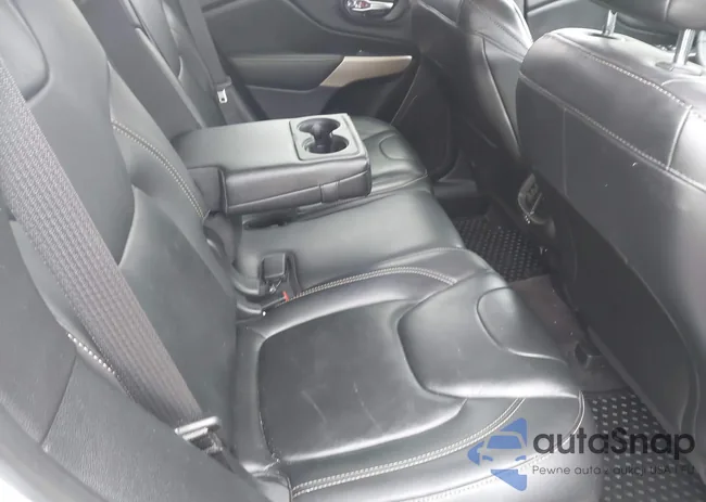 1C4PJMCS0HW595084: 44407223