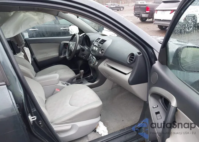 2T3BF4DV4AW058064: 44407231