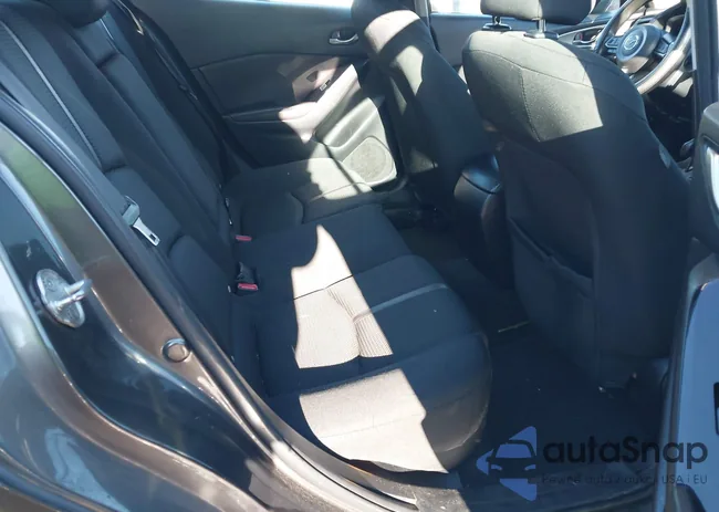 3MZBN1U71JM193827: 44407266