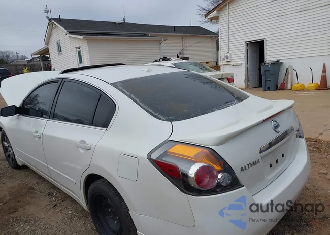 1N4AL21E39N545620: 44407306