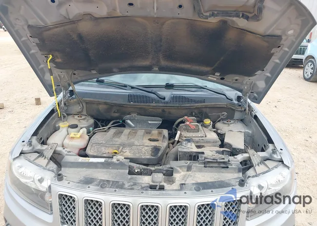 1C4NJCEBXHD160308: 44407318