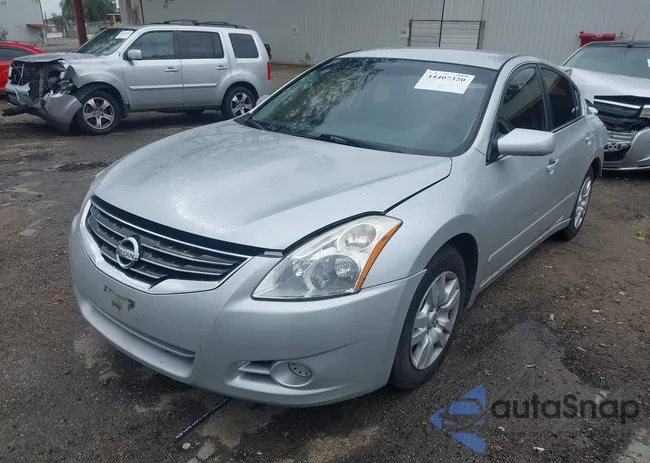 1N4AL2AP6CC193153: 44407320