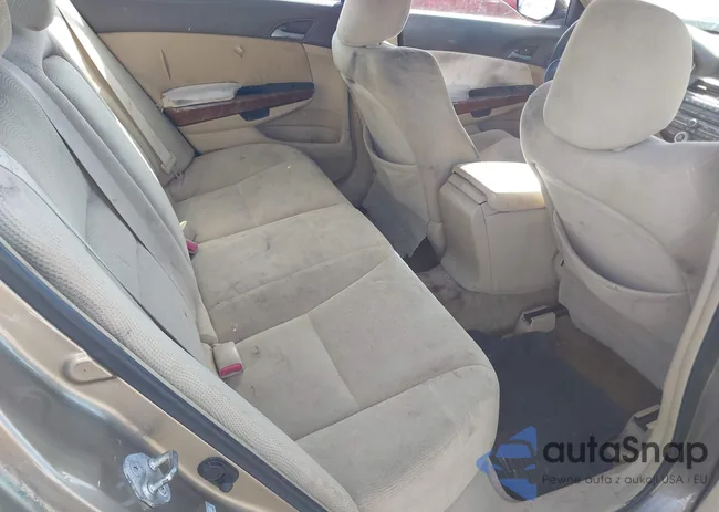 1HGCP26719A027015: 44407412