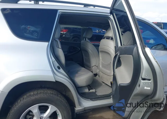 2T3YK4DV8CW018563: 44406480