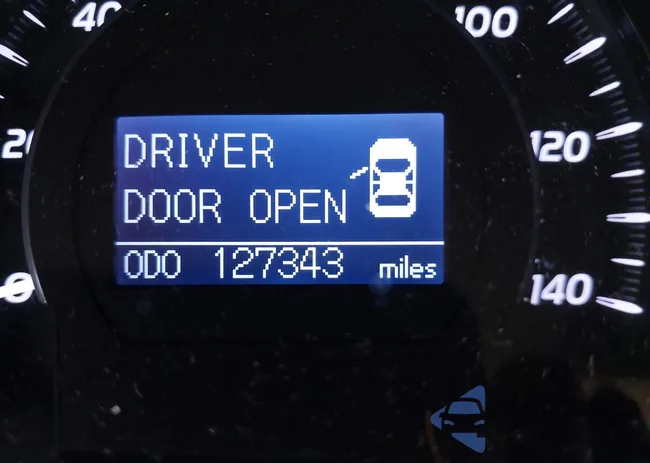 4T1BB3EK2AU116868: 44406543