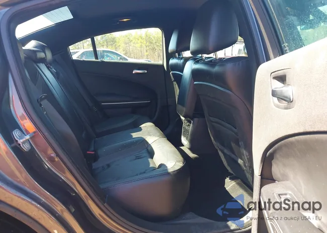 2C3CDXBG2KH744979: 44406575