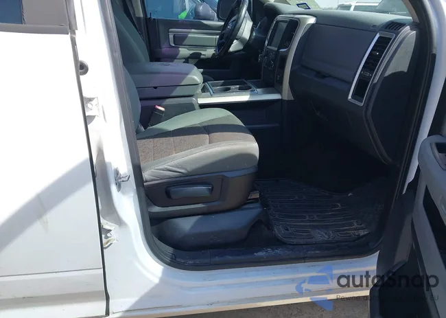 1C6RR6LT5FS630025: 44406588