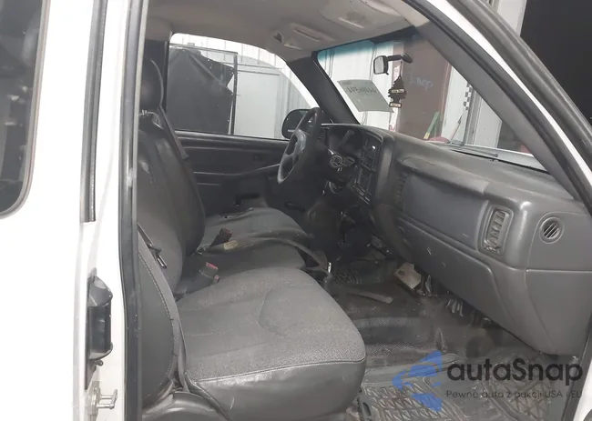 1GCHC29U86E180111: 44406594