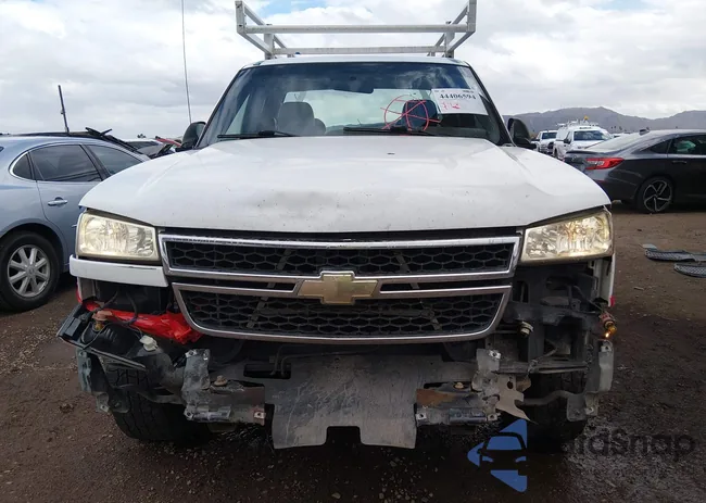 1GCHC29U86E180111: 44406594