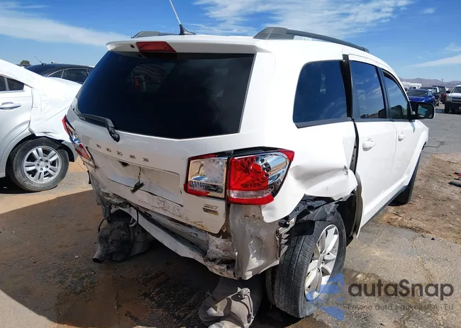 3C4PDCBG9GT153584: 44406666