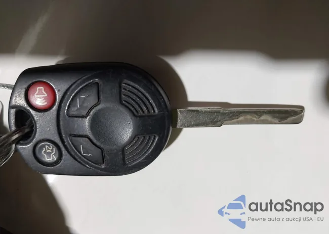 1FADP3E29HL331538: 44407877