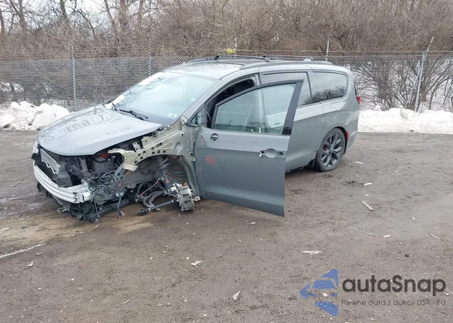 2C4RC1GG3LR240662: 44407973