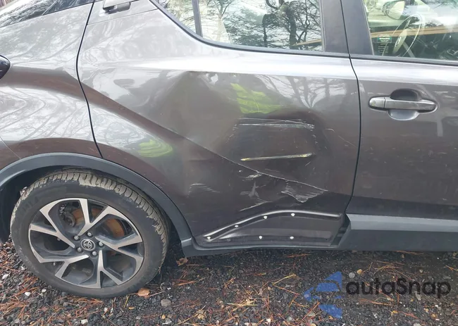 JTNKHMBX4L1067276: 44408044