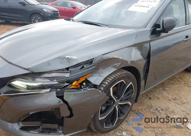 1N4BL4CW9PN327586: 44408046