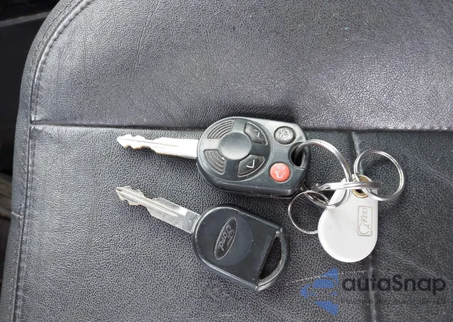 1FMCU9EG2BKC50497: 44408052