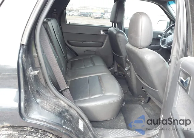 1FMCU9EG2BKC50497: 44408052