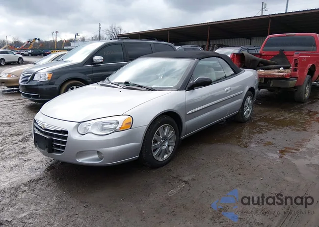 1C3EL65RX4N213445: 44408113