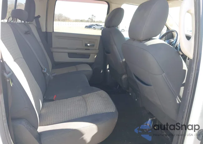 1C6RD7LT2CS209475: 44408143