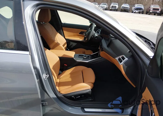 3MW89CW08T8G12813: 44408213