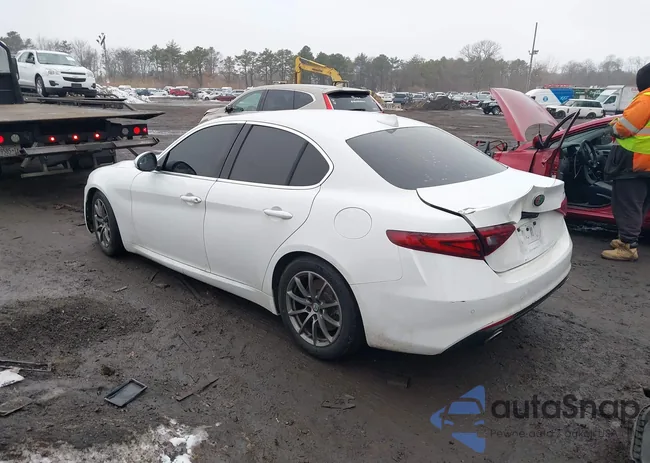 ZARFAEBN5J7590028: 44408229