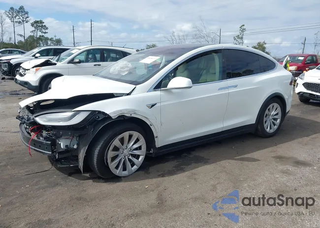 5YJXCDE26HF065732: 44408237