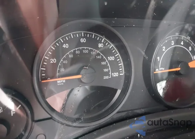 1C4NJRFB0GD511033: 44408248