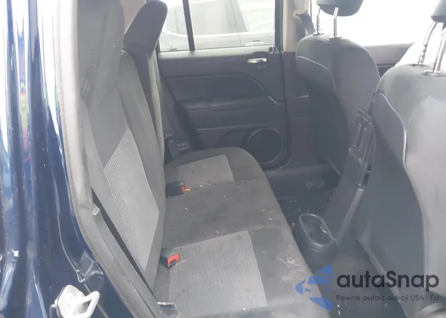 1C4NJRFB0GD511033: 44408248