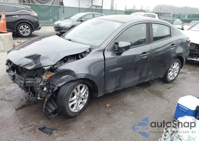 3MYDLBYV1HY153137: 44407613