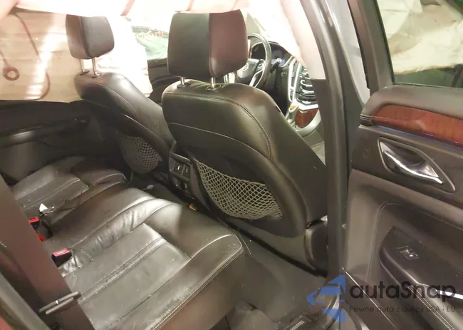 3GYFNEE36GS533592: 44407630