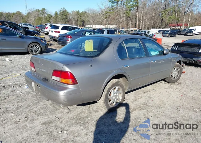 JN1CA21A9XT108478: 44407676