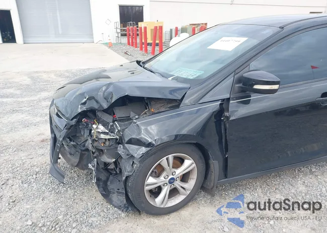 1FADP3F23EL227749: 44407759