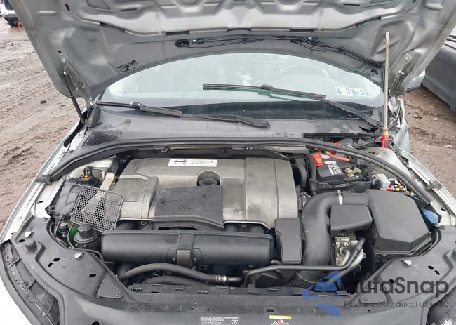 YV4BZ982981032425: 44407790