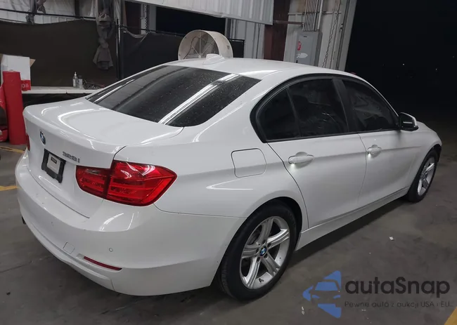 WBA3C1C58FK119474: 44408907