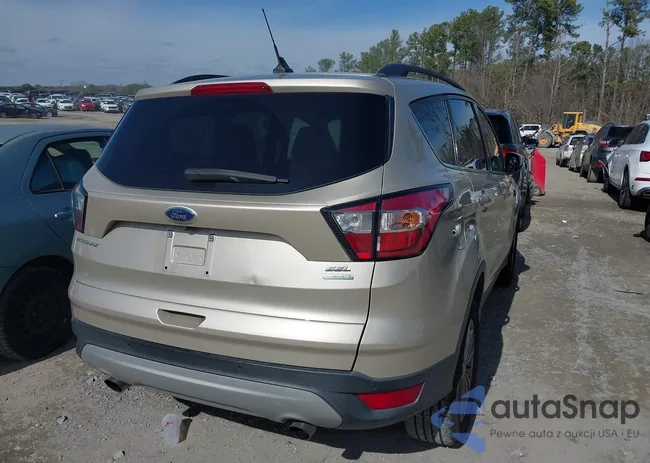 1FMCU0HD1JUB76523: 44409002